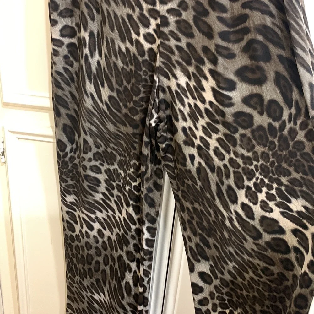 Enfocus Studio Animal print jumpsuit. - Picture 2 of 4